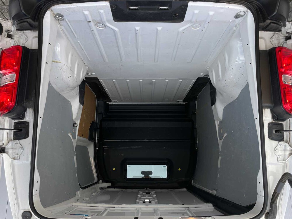 Peugeot Export 226S 1.6 Blue HDI 95 Premium 95hp 2017 Commercial Vehicle (ORIGINAL-GB), V-510-HH