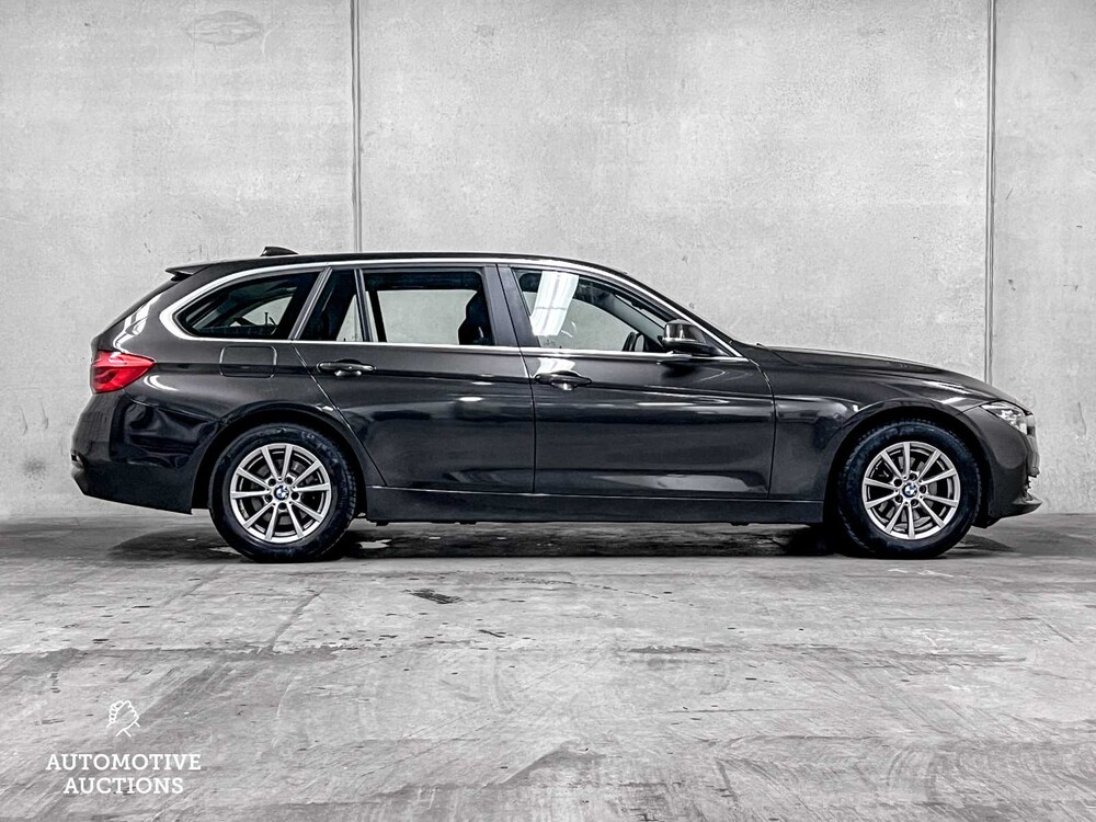 BMW 318i Touring Centennial Executive 136hp 2017 3-Series (ORIGINAL-NL), KZ-621-P