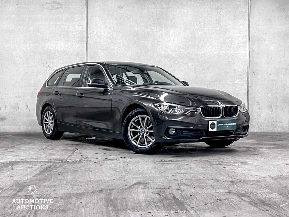 BMW 318i Touring Centennial Executive 136hp 2017 3-Series (ORIGINAL-NL), KZ-621-P