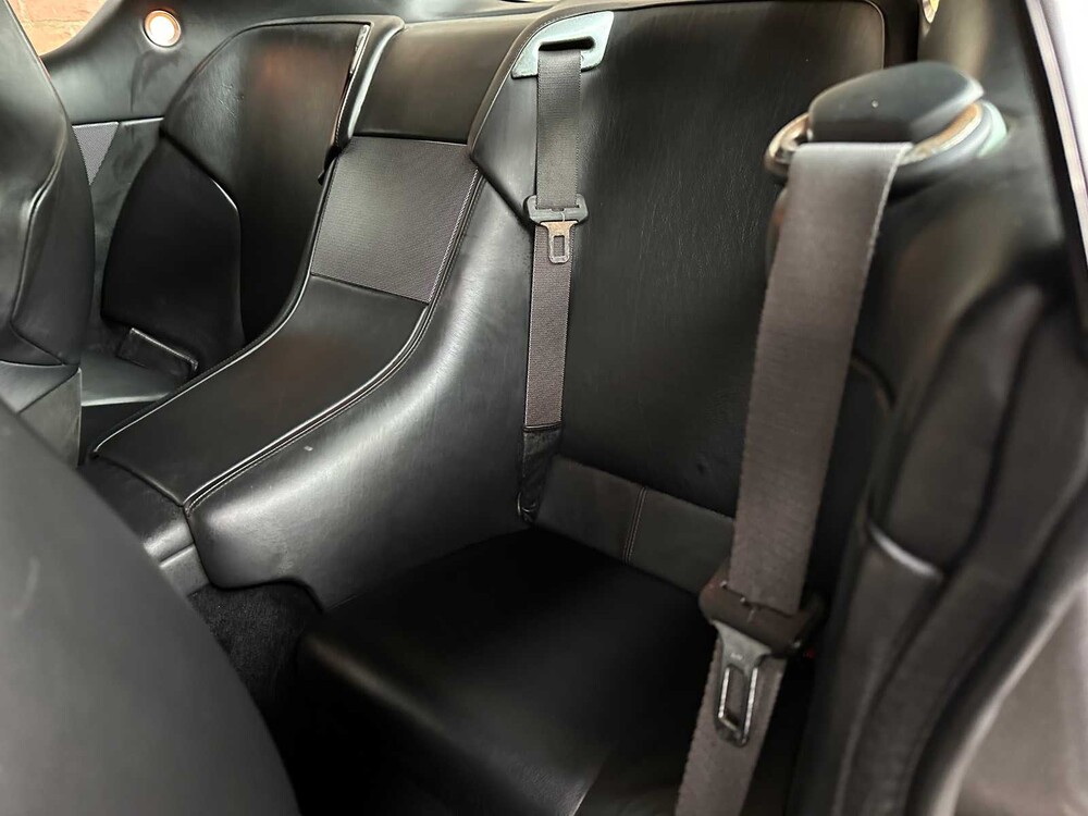 Aston Martin DB9 5.9 V12 457hp 2005 Youngtimer