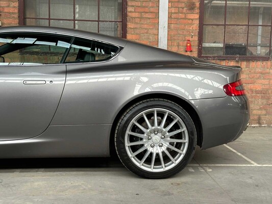 Aston Martin DB9 5.9 V12 457PS 2005 Youngtimer