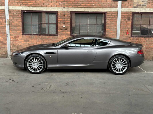 Aston Martin DB9 5.9 V12 457PS 2005 Youngtimer