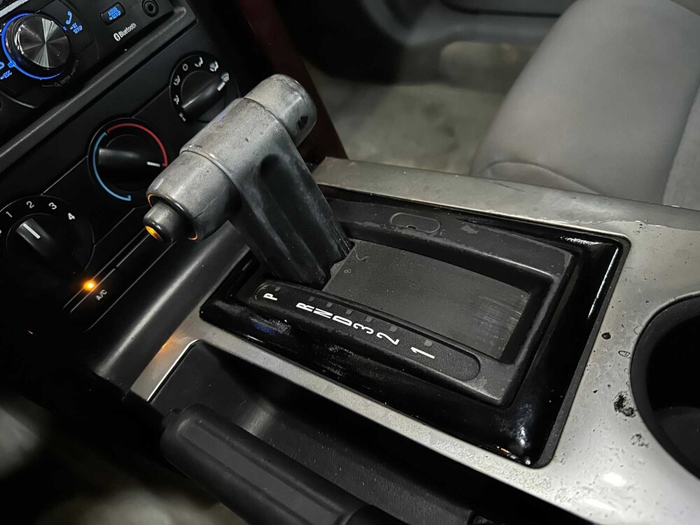 Ford Mustang Coupe 4.0 V6 Deluxe 212hp 2005 -Youngtimer-