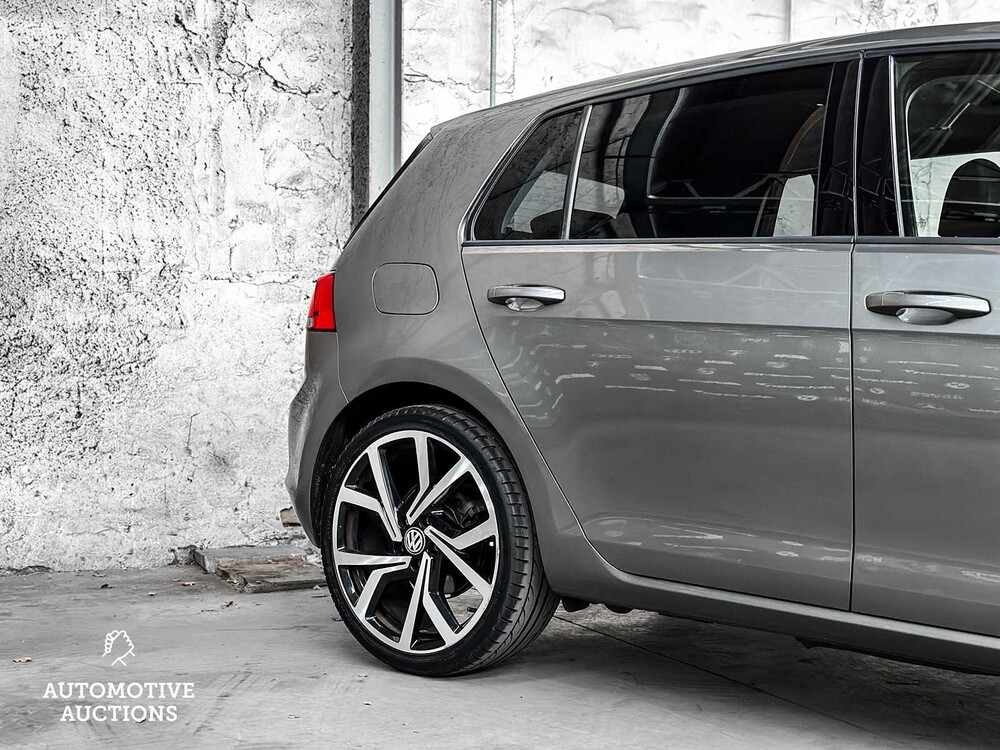 Volkswagen Golf 1.2 TSI Highline 105hp 2013 ORIG NL, 4-KTL-21