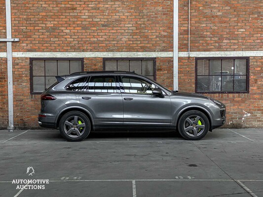 Porsche Cayenne S E-Hybrid 3.0 V6 416PS Plug-In FACELIFT 2015 ORIG-GB, 3-ZHG-85