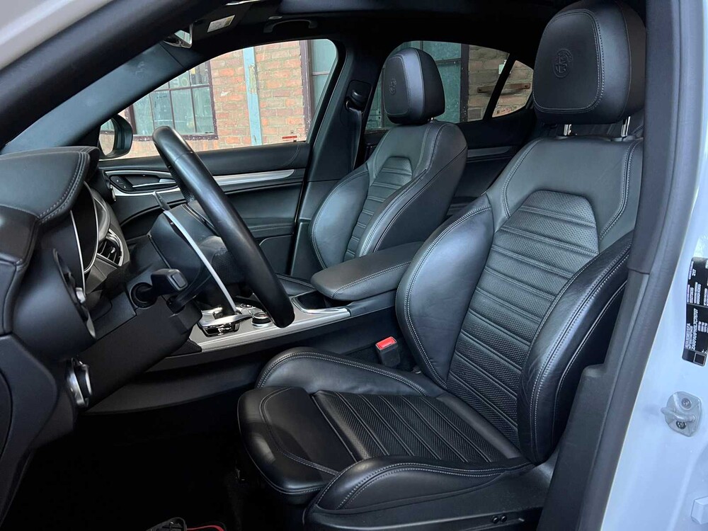 Alfa Romeo Stelvio VELOCE 2.0T AWD 280hp 2020, S-517-SK