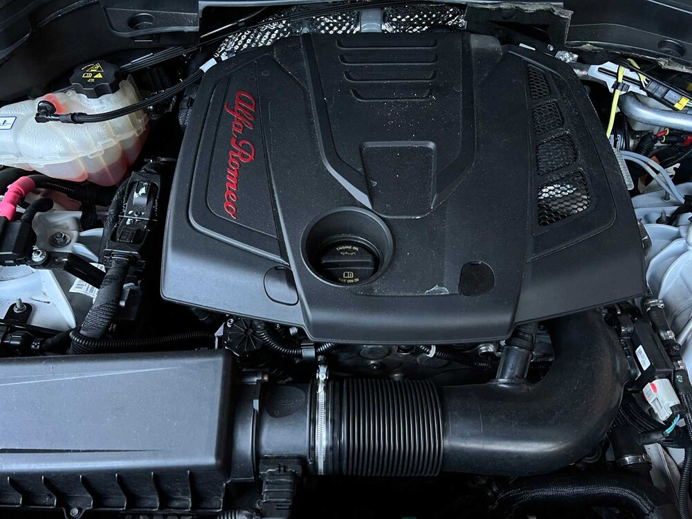 Alfa Romeo Stelvio VELOCE 2.0T AWD 280hp 2020, S-517-SK