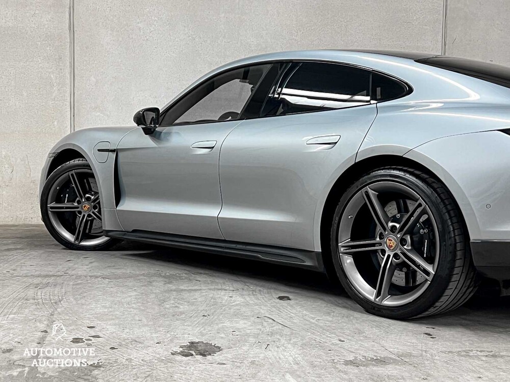 Porsche Taycan Turbo S 93 kWh Sport-Chrono 761PS 2020 (Original-NL + 1. Besitzer), H-112-RD