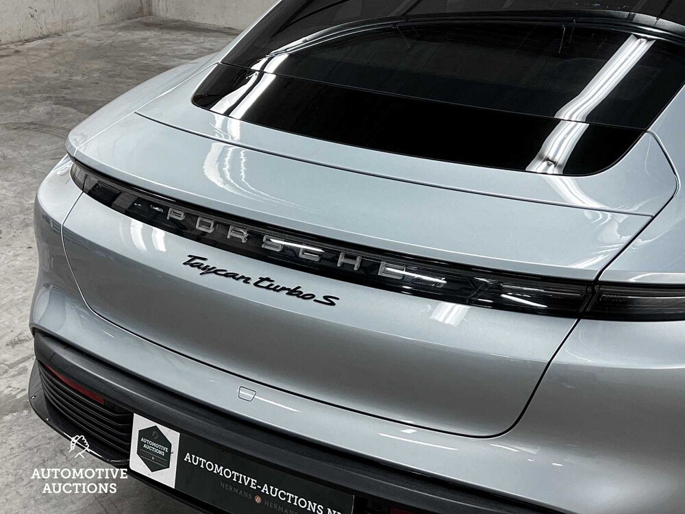 Porsche Taycan Turbo S 93 kWh Sport-Chrono 761PS 2020 (Original-NL + 1. Besitzer), H-112-RD