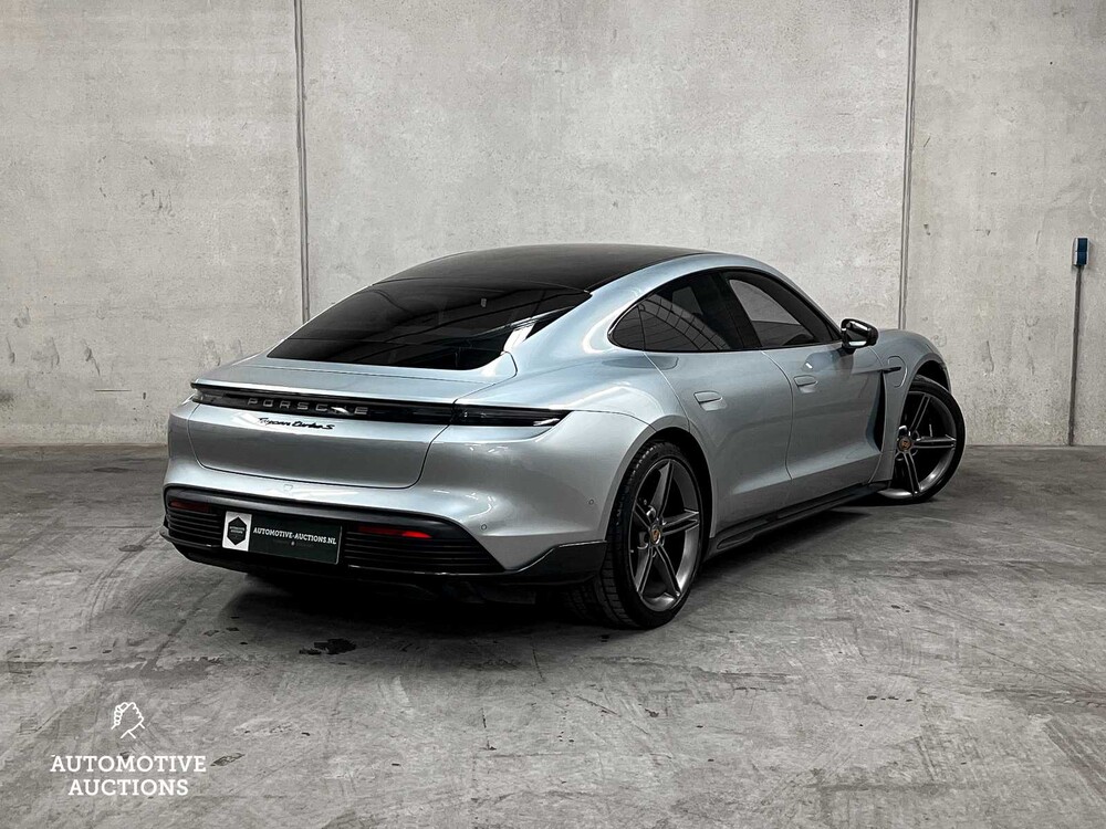 Porsche Taycan Turbo S 93 kWh Sport-Chrono 761PS 2020 (Original-NL + 1. Besitzer), H-112-RD