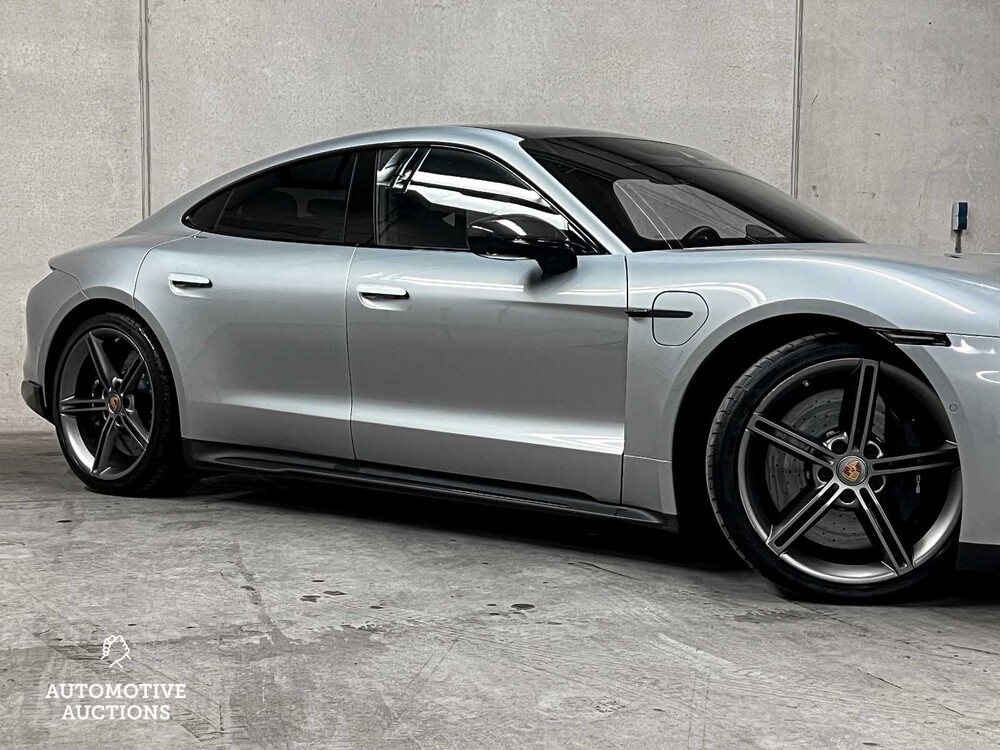 Porsche Taycan Turbo S 93 kWh Sport-Chrono 761PS 2020 (Original-NL + 1. Besitzer), H-112-RD