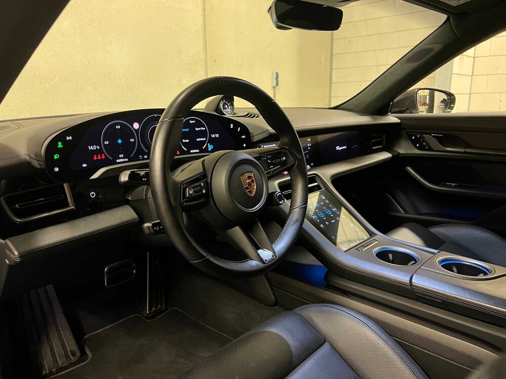 Porsche Taycan Turbo S 93 kWh Sport-Chrono 761PS 2020 (Original-NL + 1. Besitzer), H-112-RD