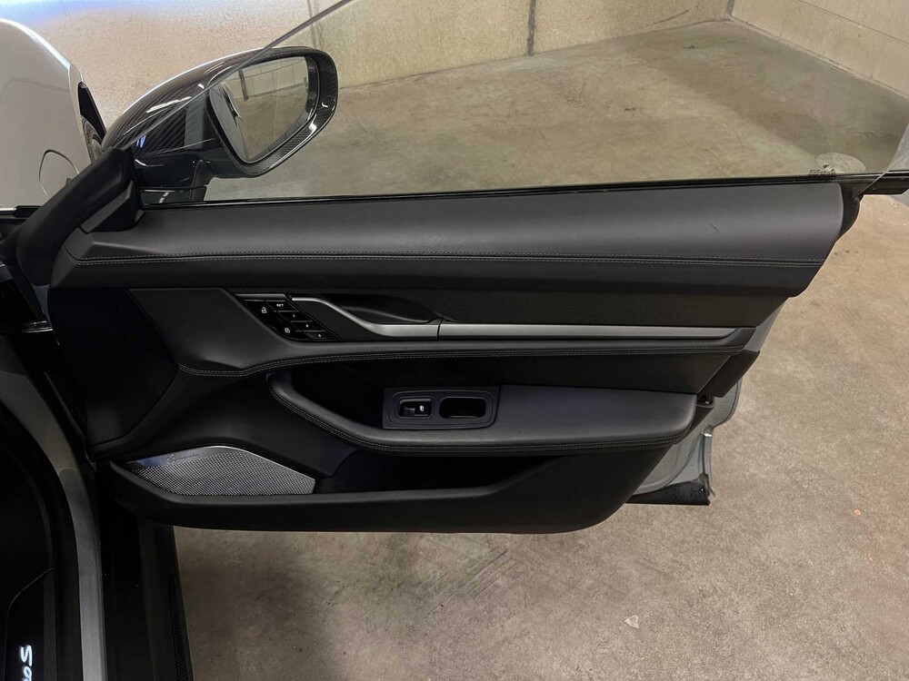 Porsche Taycan Turbo S 93 kWh Sport-Chrono 761PS 2020 (Original-NL + 1. Besitzer), H-112-RD