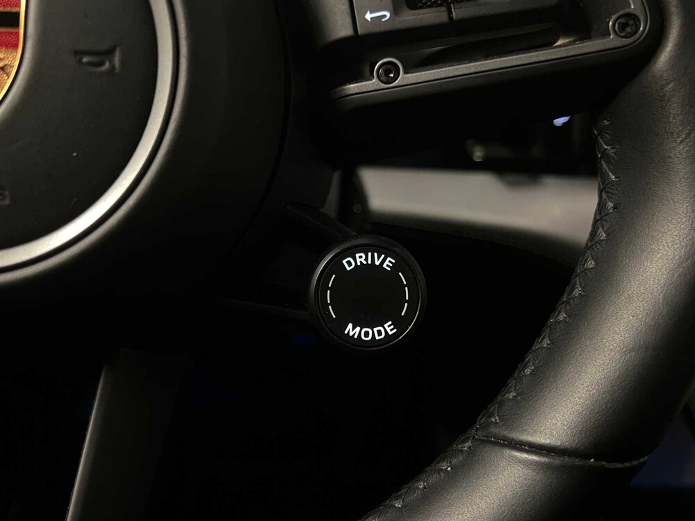 Porsche Taycan Turbo S 93 kWh Sport-Chrono 761PS 2020 (Original-NL + 1. Besitzer), H-112-RD