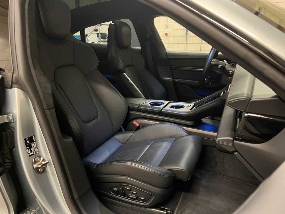 Porsche Taycan Turbo S 93 kWh Sport-Chrono 761PS 2020 (Original-NL + 1. Besitzer), H-112-RD