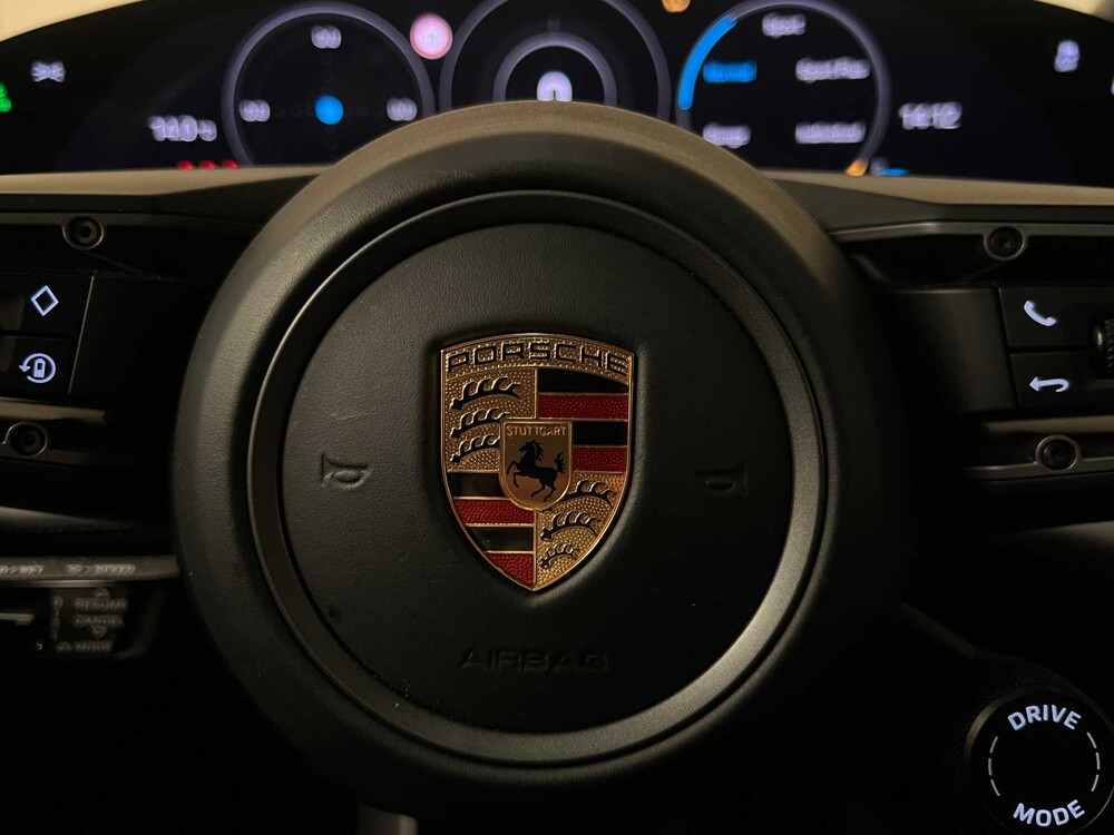 Porsche Taycan Turbo S 93 kWh Sport-Chrono 761PS 2020 (Original-NL + 1. Besitzer), H-112-RD