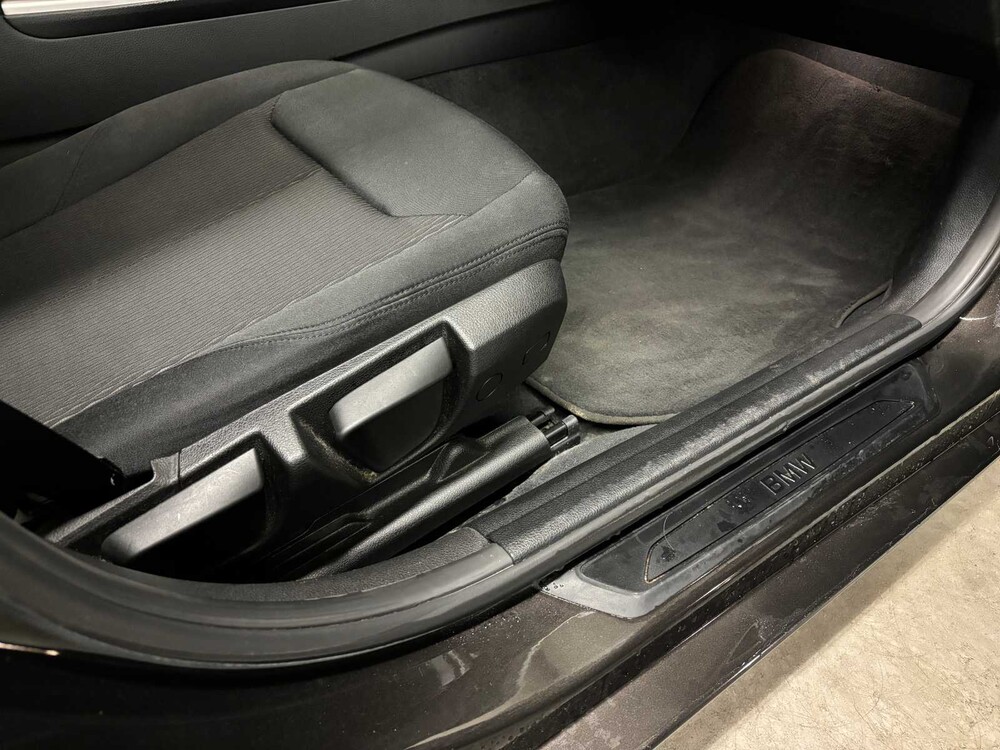 BMW 318i Touring Centennial Executive 136pk 2017 3-serie (ORIGINEEL-NL), KZ-621-P