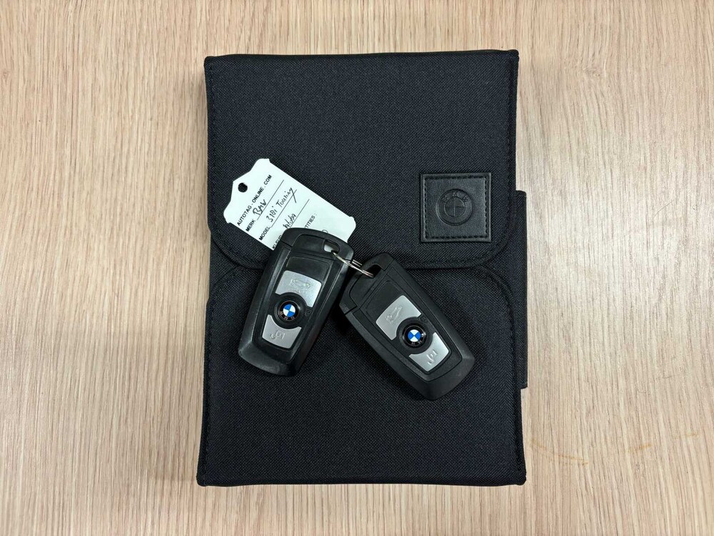 BMW 318i Touring Centennial Executive 136pk 2017 3-serie (ORIGINEEL-NL), KZ-621-P