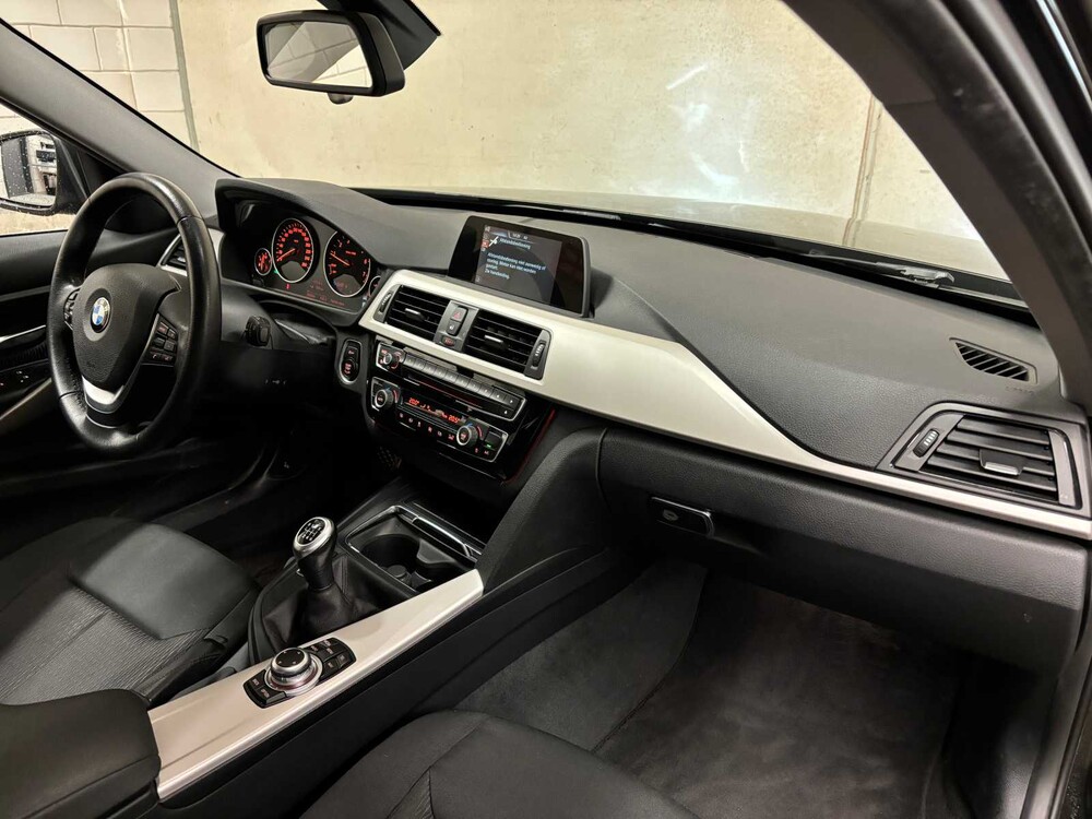 BMW 318i Touring Centennial Executive 136pk 2017 3-serie (ORIGINEEL-NL), KZ-621-P