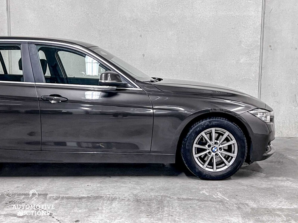 BMW 318i Touring Centennial Executive 136pk 2017 3-serie (ORIGINEEL-NL), KZ-621-P