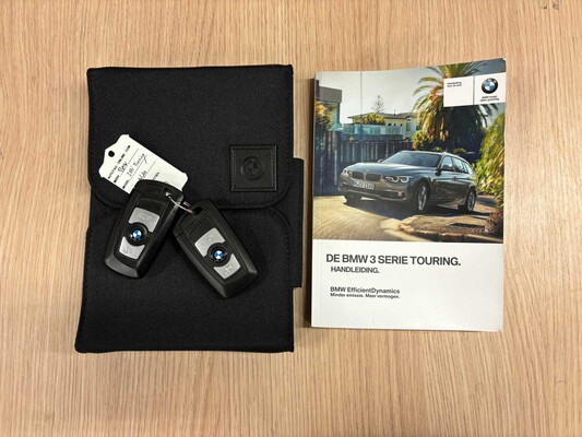 BMW 318i Touring Centennial Executive 136pk 2017 3-serie (ORIGINEEL-NL), KZ-621-P