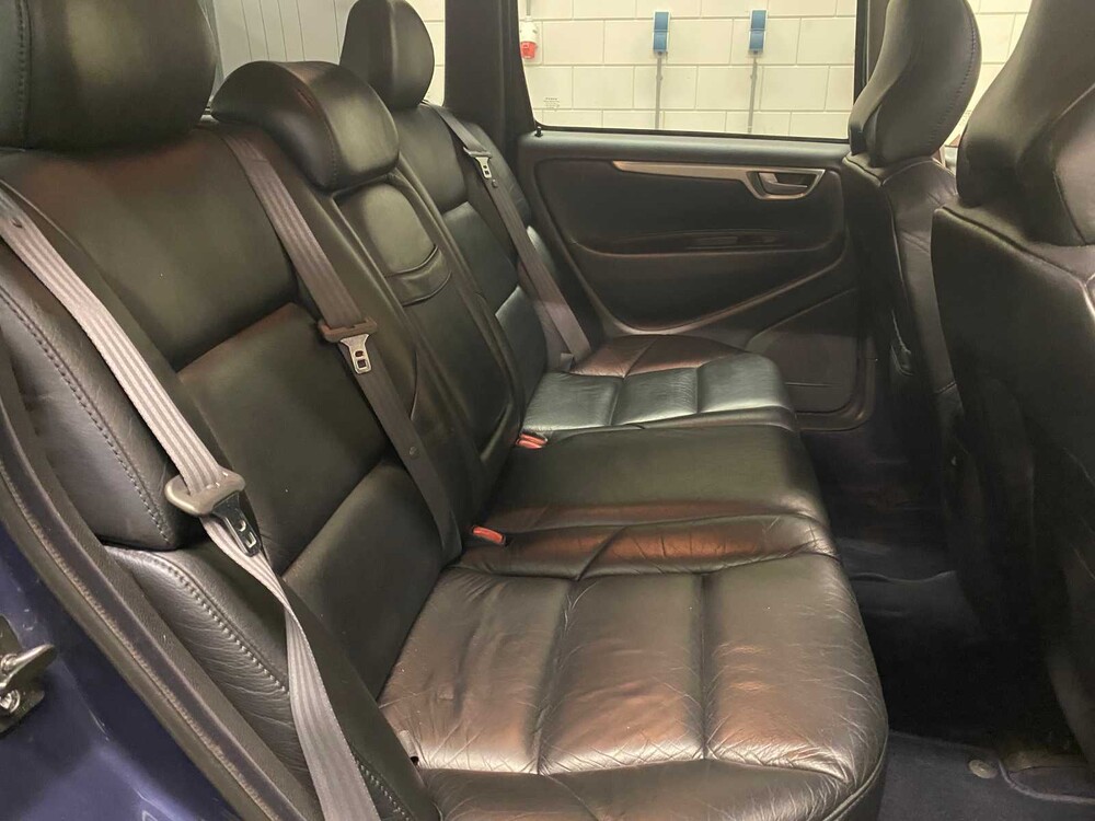 Volvo V70 2.5 R 299pk 2003pk, 61-PNB-1  Youngtimer