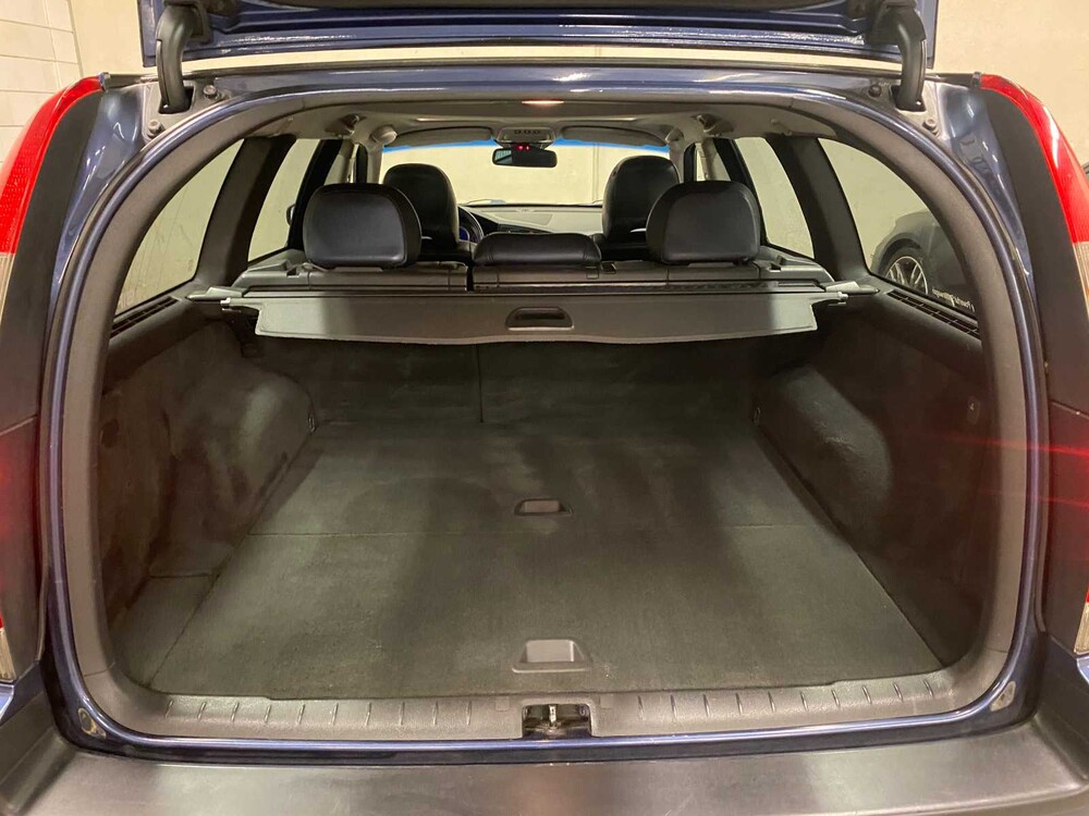 Volvo V70 2.5 R 299pk 2003pk, 61-PNB-1  Youngtimer