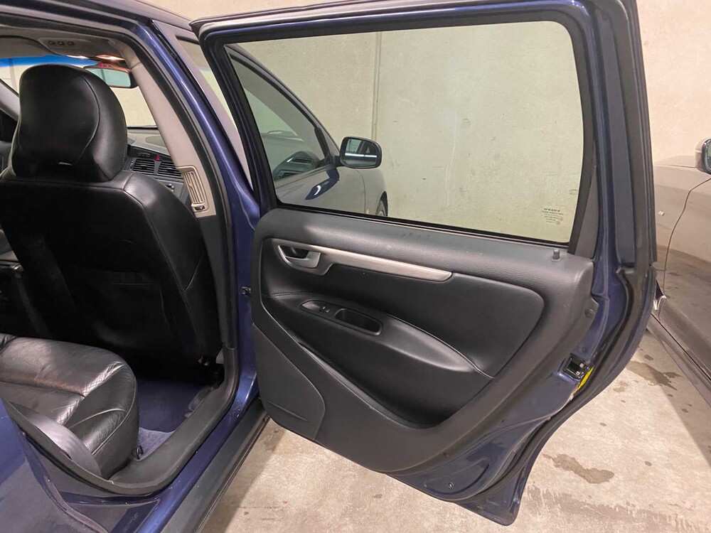 Volvo V70 2.5 R 299pk 2003pk, 61-PNB-1  Youngtimer