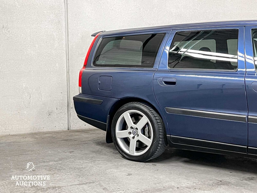 Volvo V70 2.5 R 299pk 2003pk, 61-PNB-1  Youngtimer
