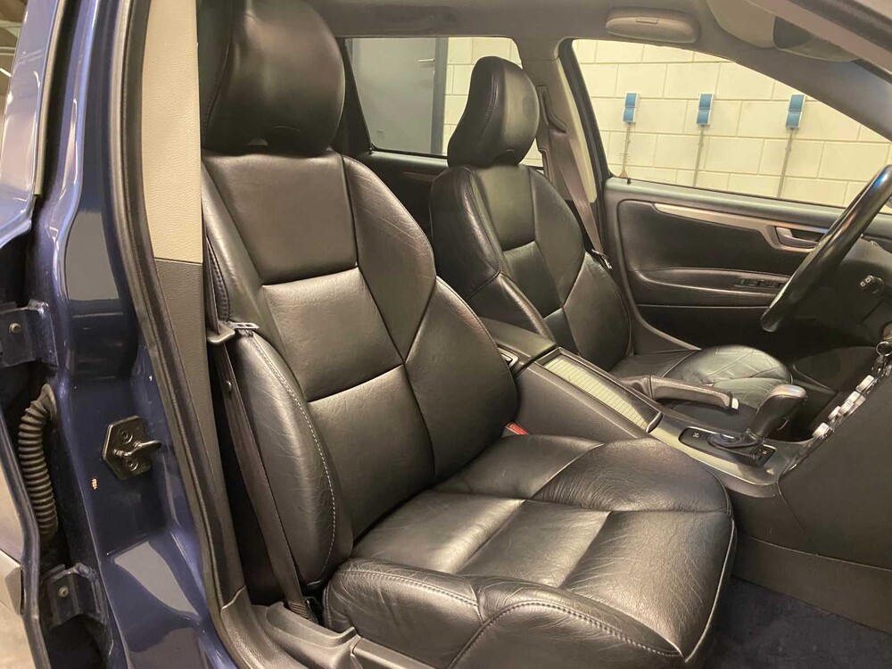 Volvo V70 2.5 R 299pk 2003pk, 61-PNB-1  Youngtimer