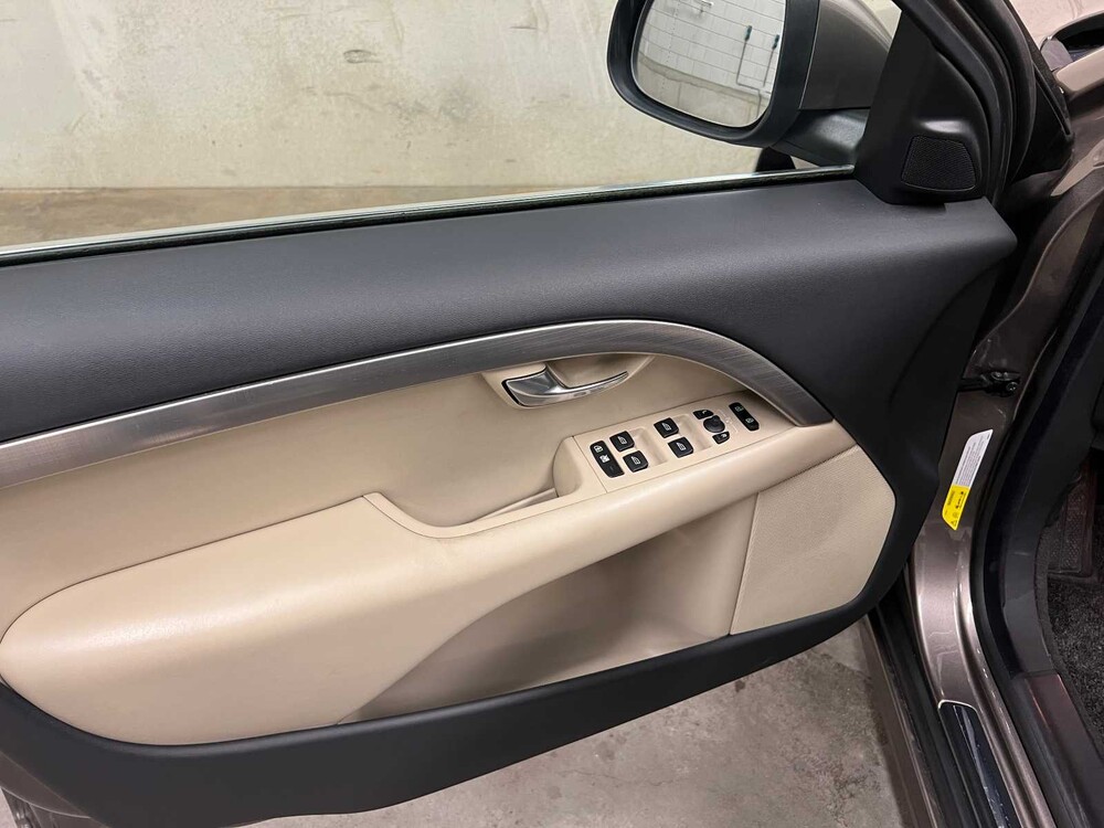 Volvo S80 4.4 V8 AWD Summum 315pk 2006, 22-ZB-PH Youngtimer