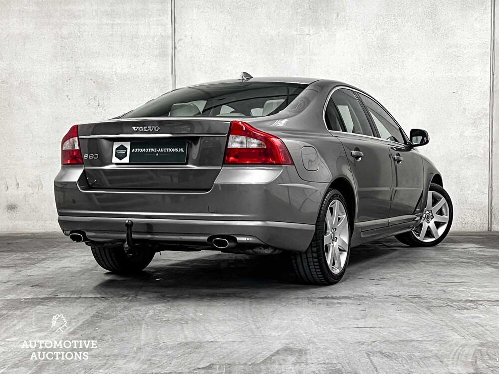 Volvo S80 4.4 V8 AWD Summum 315pk 2006, 22-ZB-PH Youngtimer