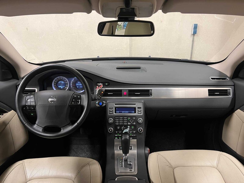 Volvo S80 4.4 V8 AWD Summum 315pk 2006, 22-ZB-PH Youngtimer