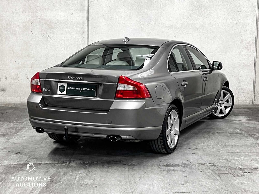 Volvo S80 4.4 V8 AWD Summum 315pk 2006, 22-ZB-PH Youngtimer