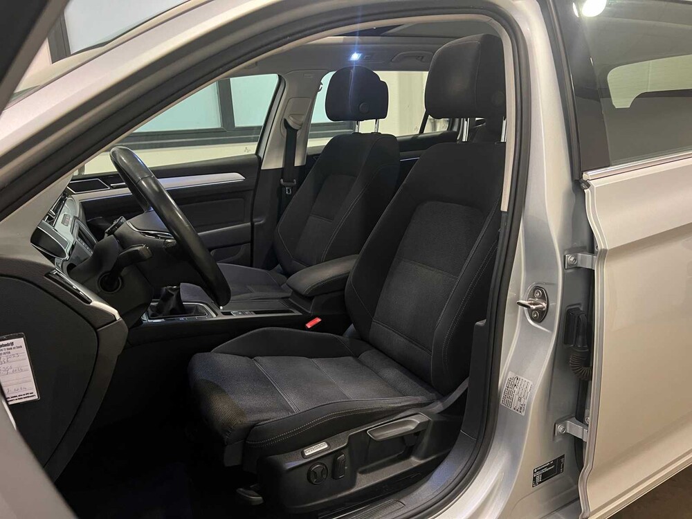 Volkswagen Passat Variant 1.6 TDI Connected Series Plus 120hp 2017, L-560-SZ