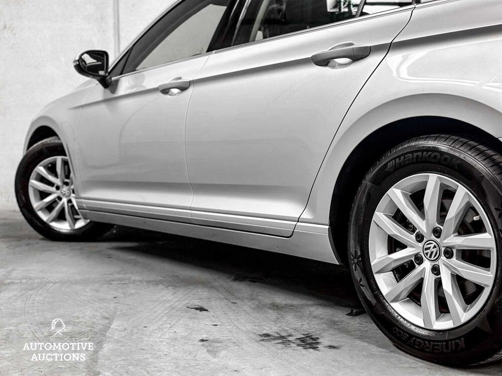 Volkswagen Passat Variant 1.6 TDI Connected Series Plus 120hp 2017, L-560-SZ
