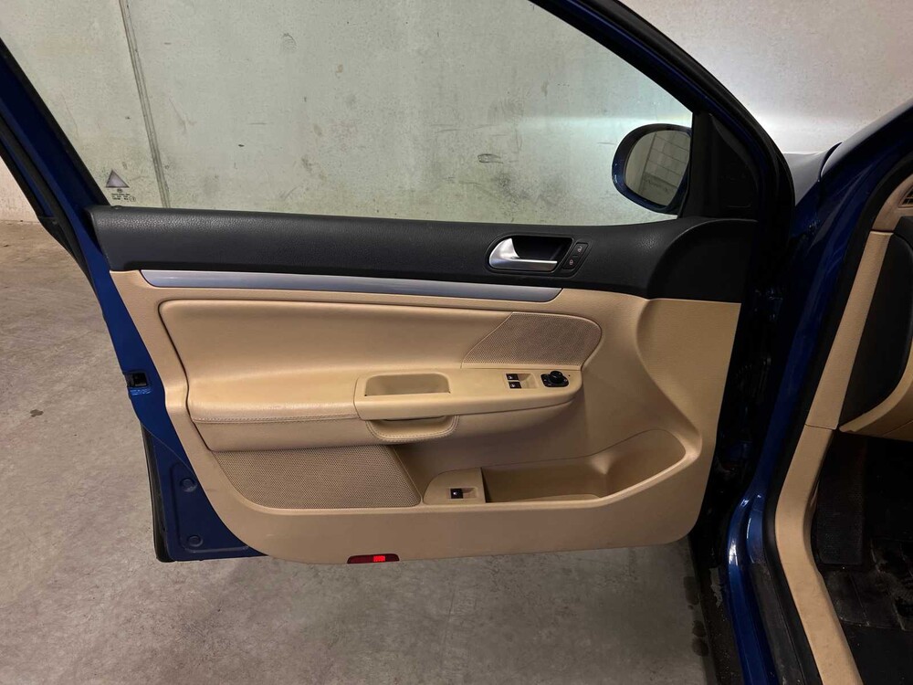 Volkswagen Golf 1.9 TDI 90pk 2005, 24-XD-TL YOUNGTIMER