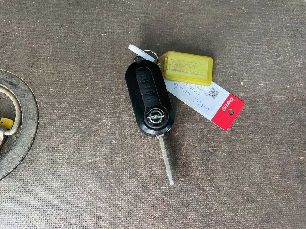 Opel Combo 1.3 CDTi L2H1 Edition 95pk 2018 Bedrijfswagen (Origineel-NL), V-114-TN