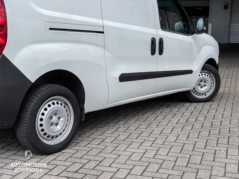 Opel Combo 1.3 CDTi L2H1 Edition 95pk 2018 Bedrijfswagen (Origineel-NL), V-114-TN