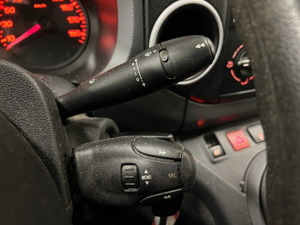 Peugeot Partner 122 1.6 HDI L1XT Profit + 90PS 2015 Nutzfahrzeug (Original-NL), VR-740-N