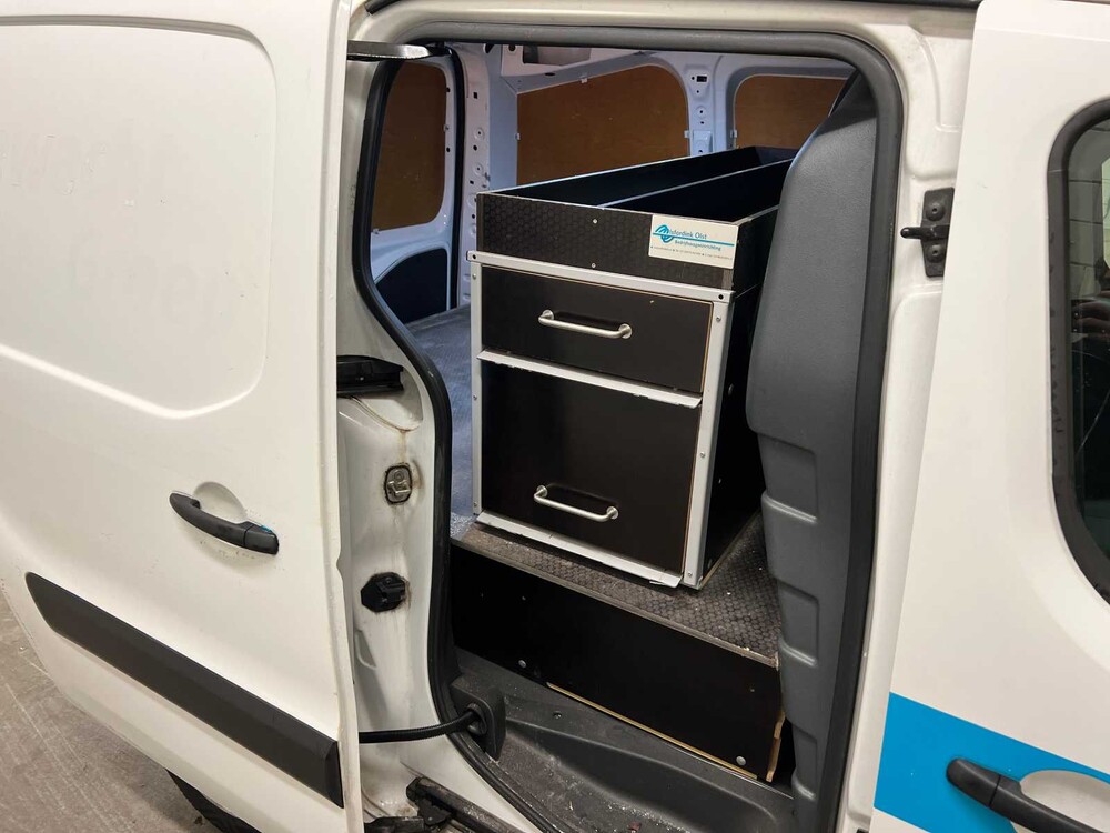 Peugeot Partner 122 1.6 HDI L1XT Profit + 90PS 2015 Nutzfahrzeug (Original-NL), VR-740-N