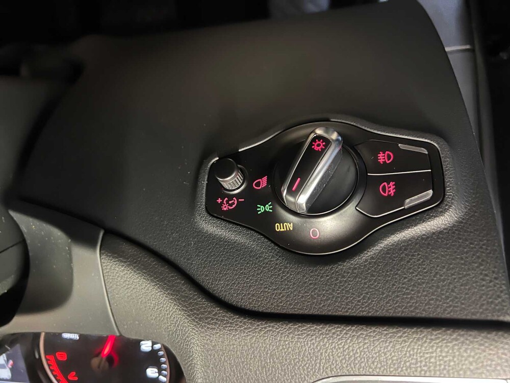 Audi Q5 2.0 TFSI Quattro Pro Line 211pk 2011 (ORIGINEEL-NL), 32-RPG-8