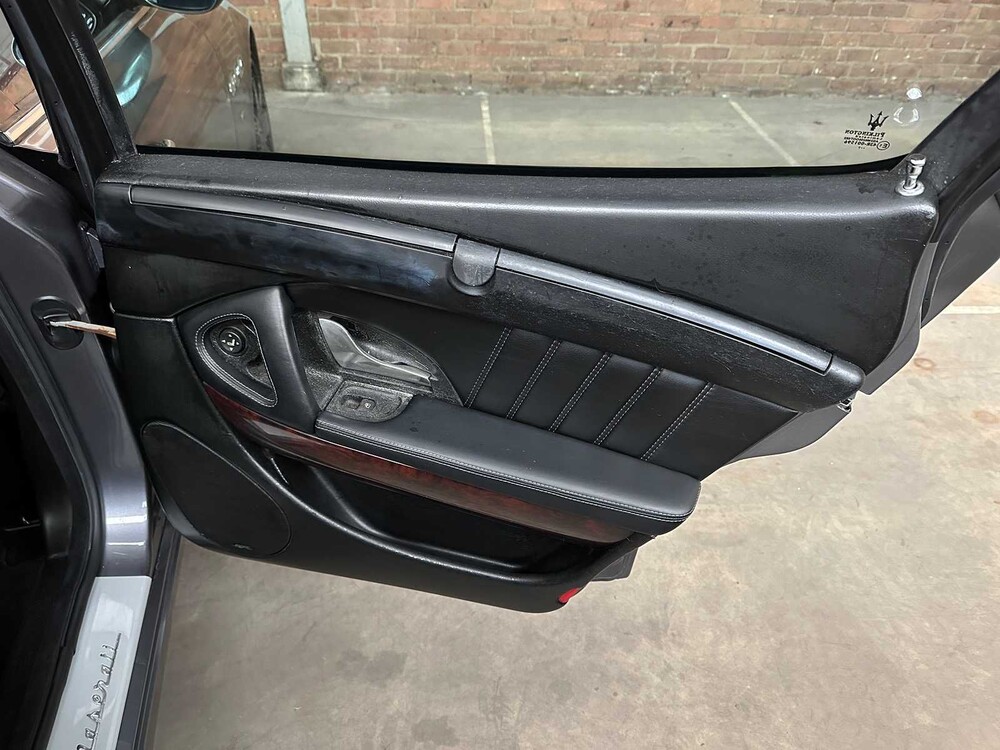 Maserati Quattroporte 4.2 V8 400Ppk ZF 2007 Youngtimer