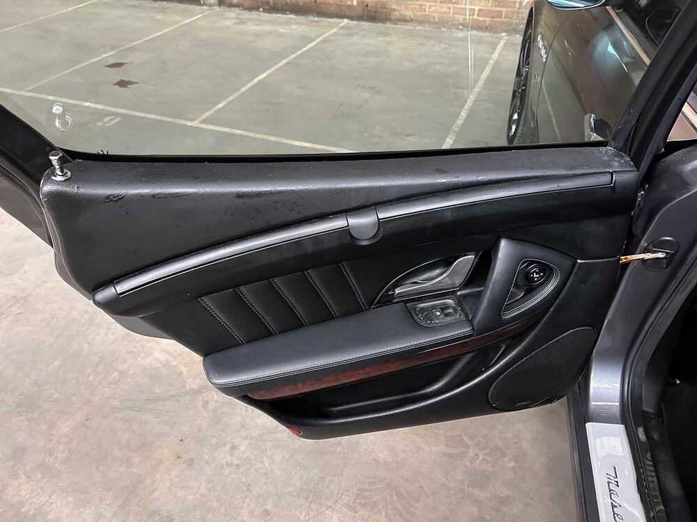 Maserati Quattroporte 4.2 V8 400Ppk ZF 2007 Youngtimer