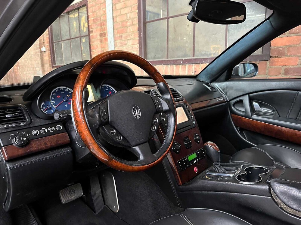 Maserati Quattroporte 4.2 V8 400Ppk ZF 2007 Youngtimer