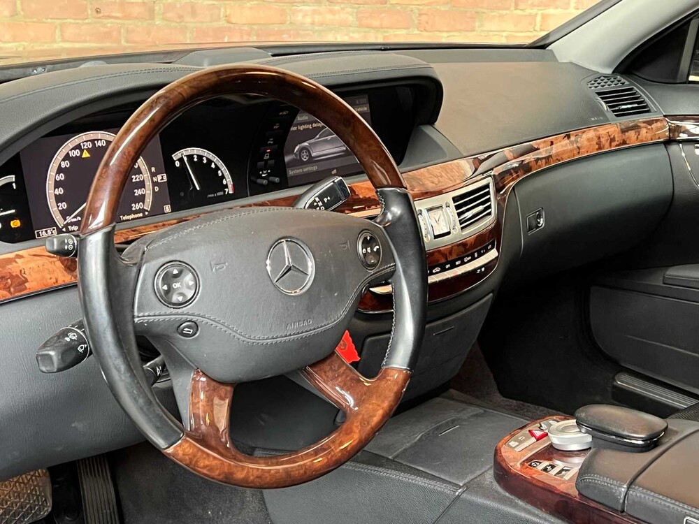 Mercedes-Benz S500 Lang 5.5 V8 388pk 2006 Youngtimer 