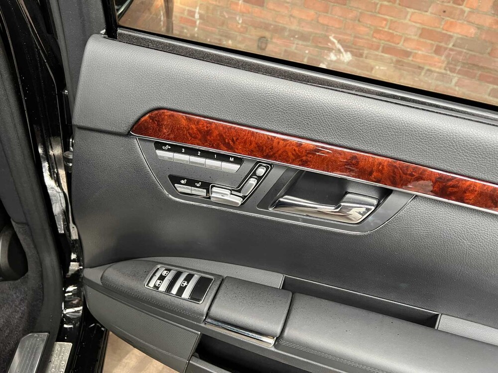 Mercedes-Benz S500 Lang 5.5 V8 388pk 2006 Youngtimer 