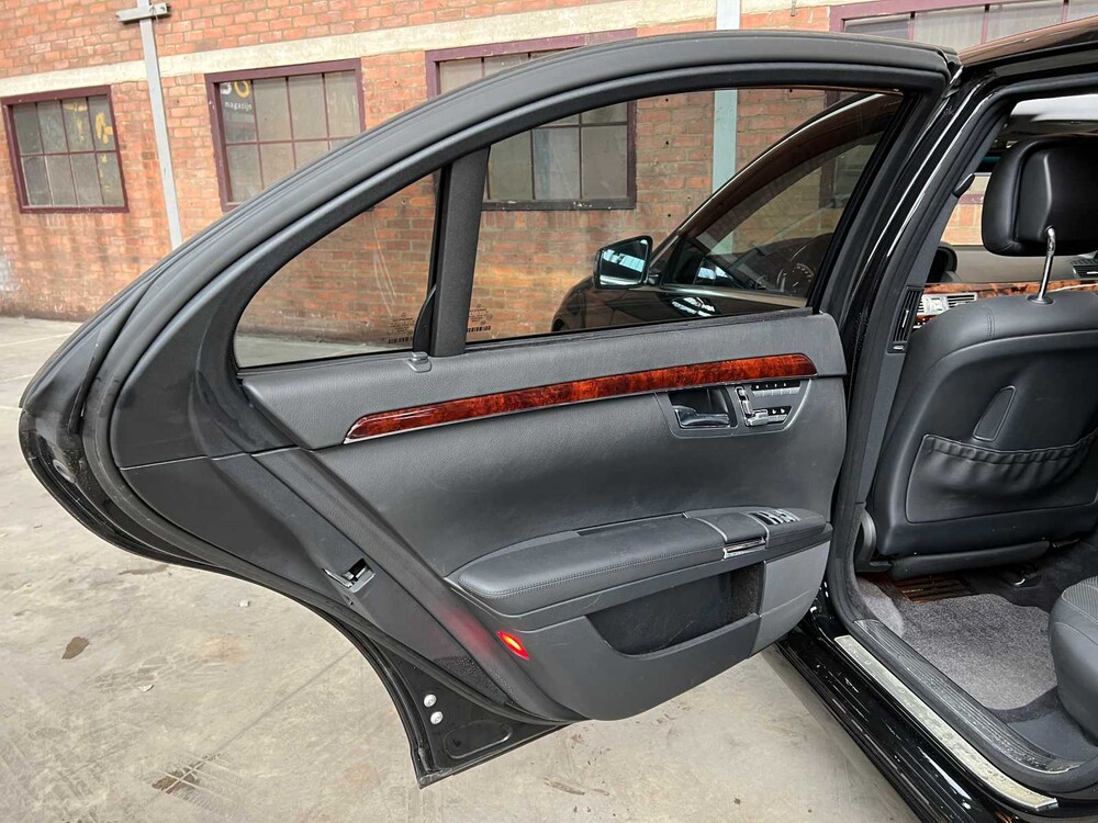 Mercedes-Benz S500 Lang 5.5 V8 388pk 2006 Youngtimer 