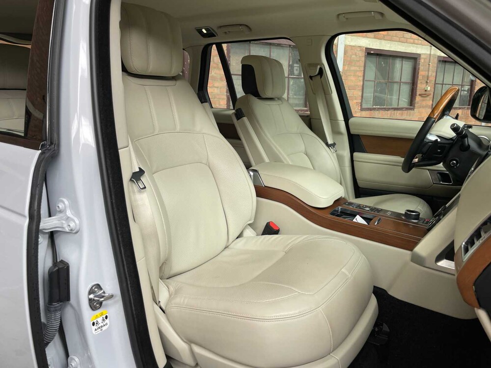 Land Rover Range Rover P400e Vogue 404pk 2020 (Origineel-NL + 1e eigenaar), H-150-NJ