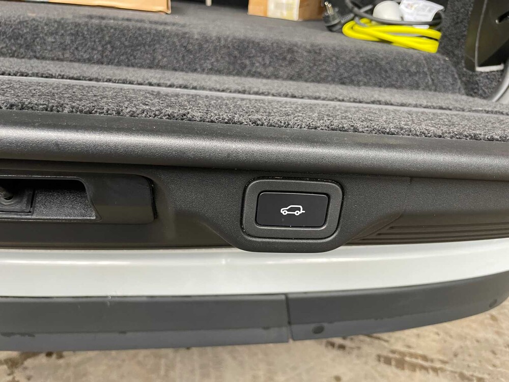 Land Rover Range Rover P400e Vogue 404pk 2020 (Origineel-NL + 1e eigenaar), H-150-NJ